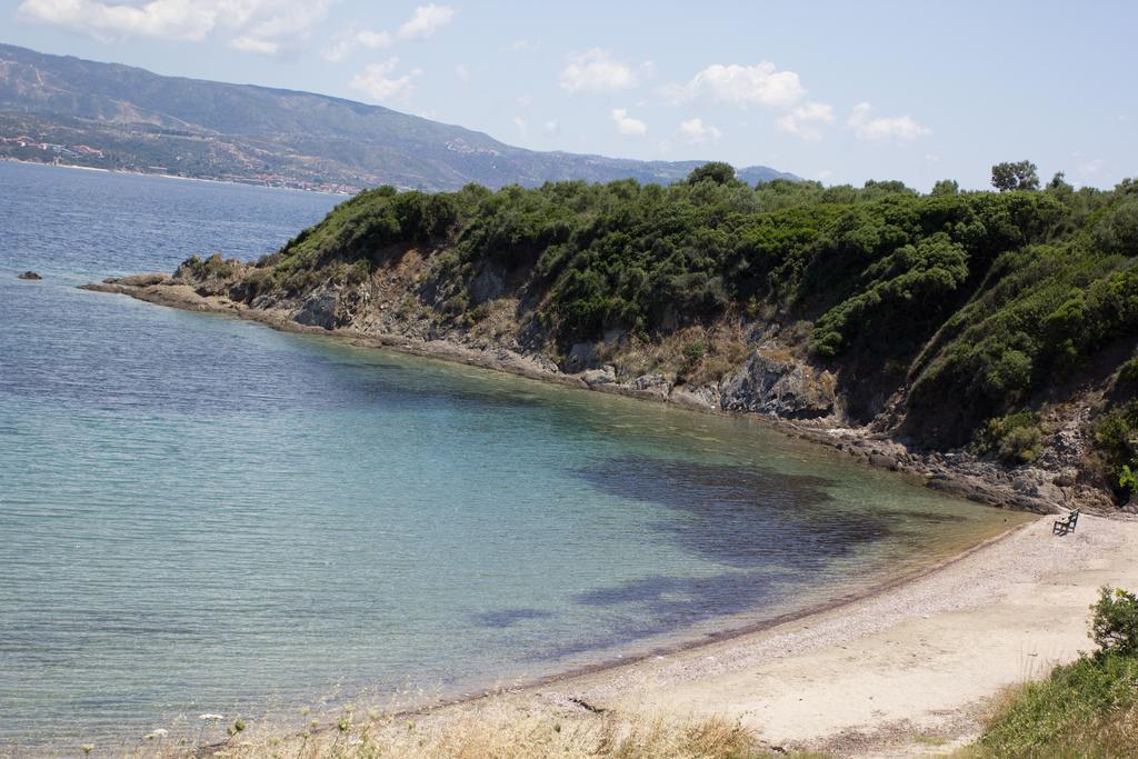 Hotel Ismini Amulianí Kültér fotó
